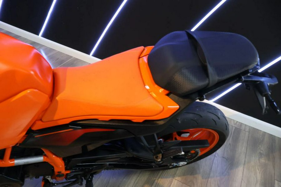 2024 KTM 390 Duke R