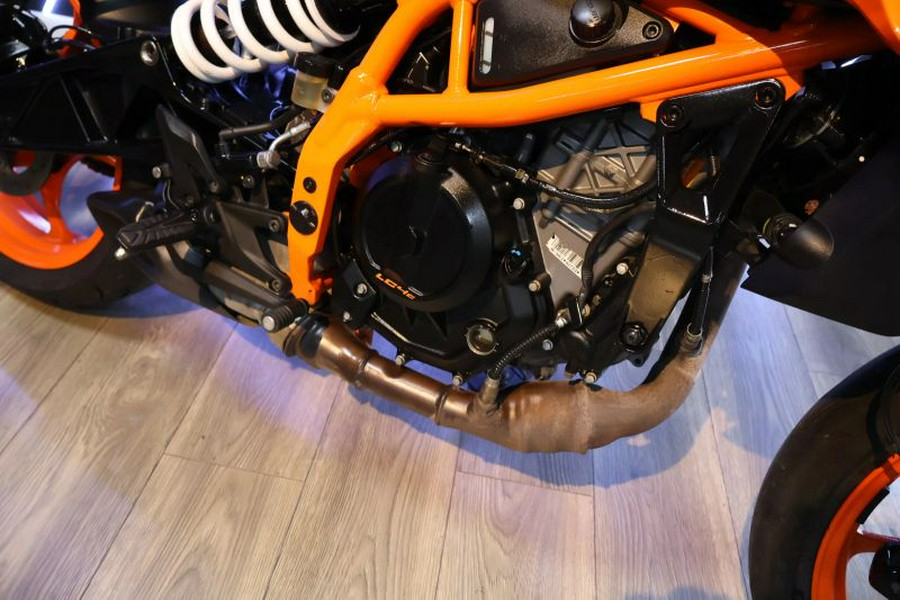 2024 KTM 390 Duke R