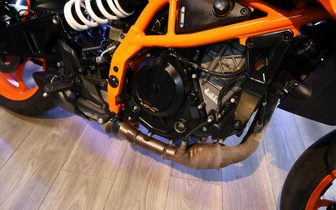 2024 KTM 390 Duke R