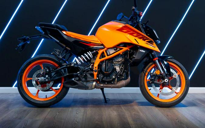 2024 KTM 390 Duke R