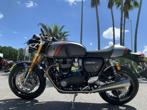 2020 Triumph Thruxton RS Review (17 Fast Facts)