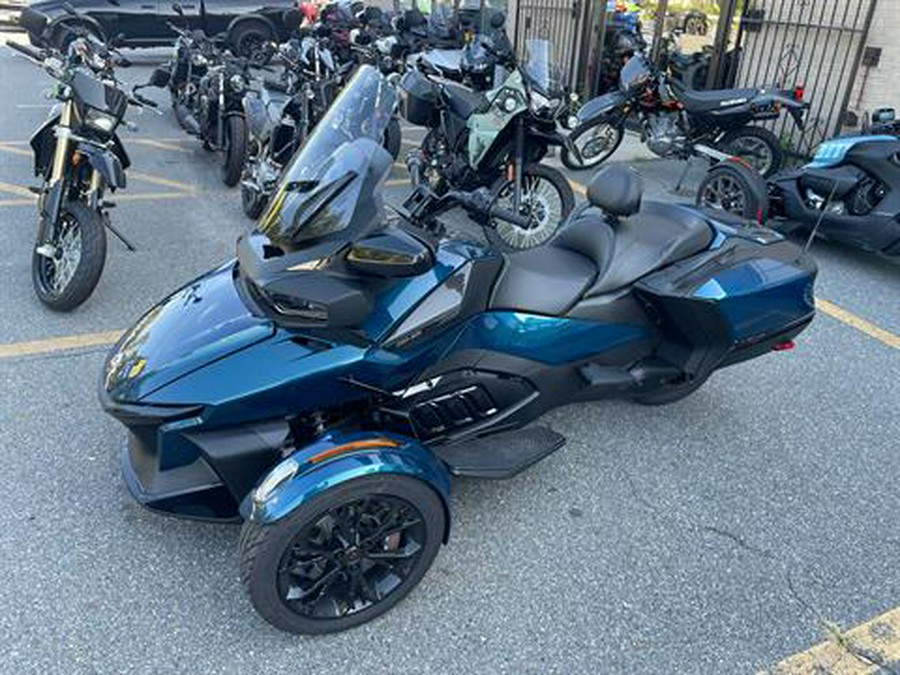 2022 Can-Am Spyder RT