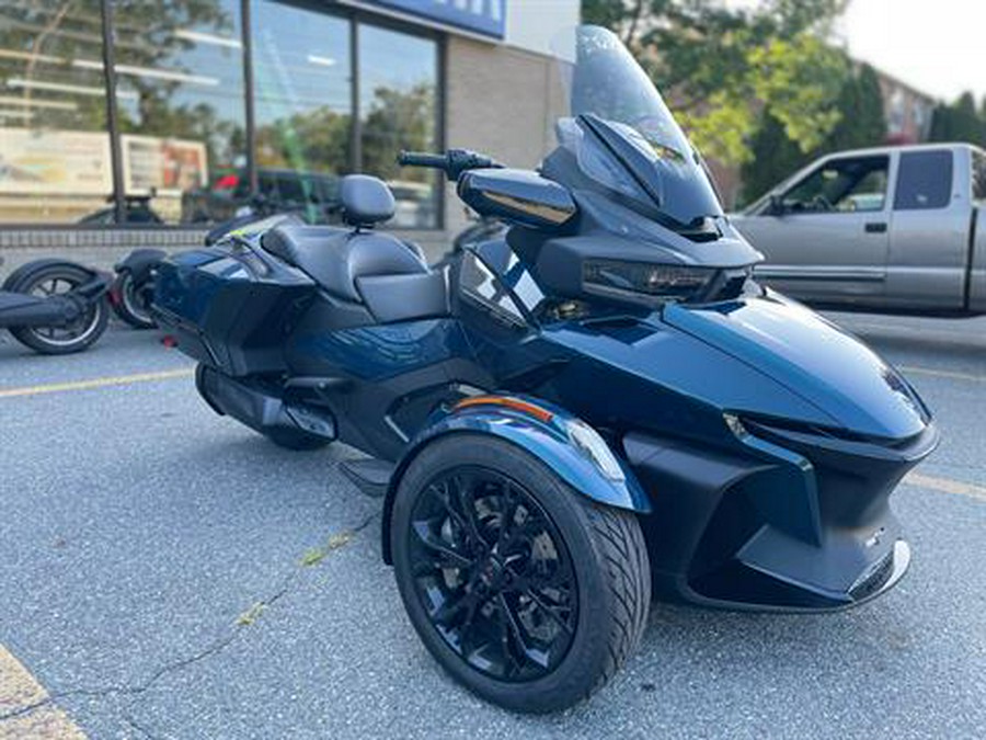 2022 Can-Am Spyder RT