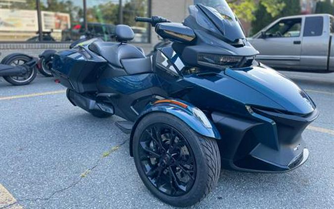 2022 Can-Am Spyder RT