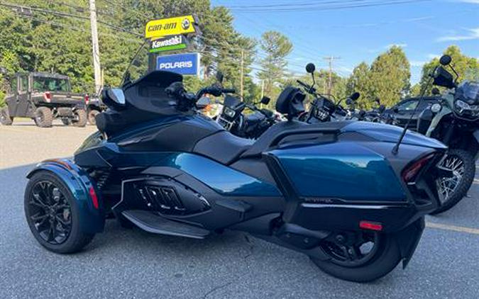 2022 Can-Am Spyder RT