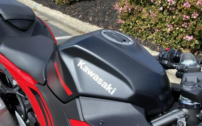 2024 Kawasaki Ninja® 500 ABS Passion Red/Metallic Flat Spark Black