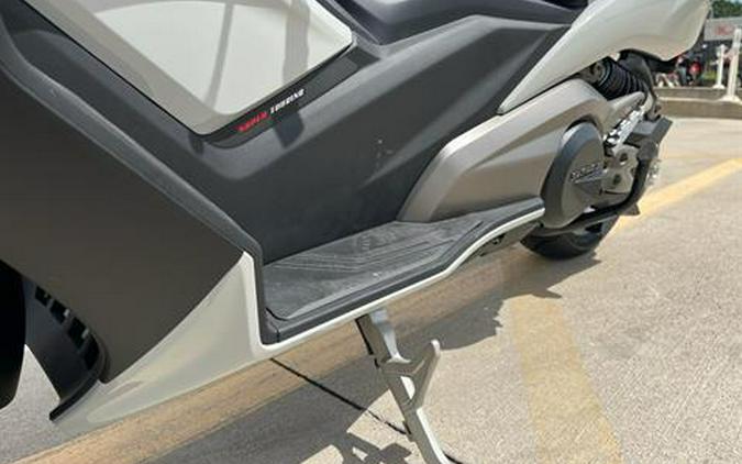 2025 Kymco AK 550i ABS