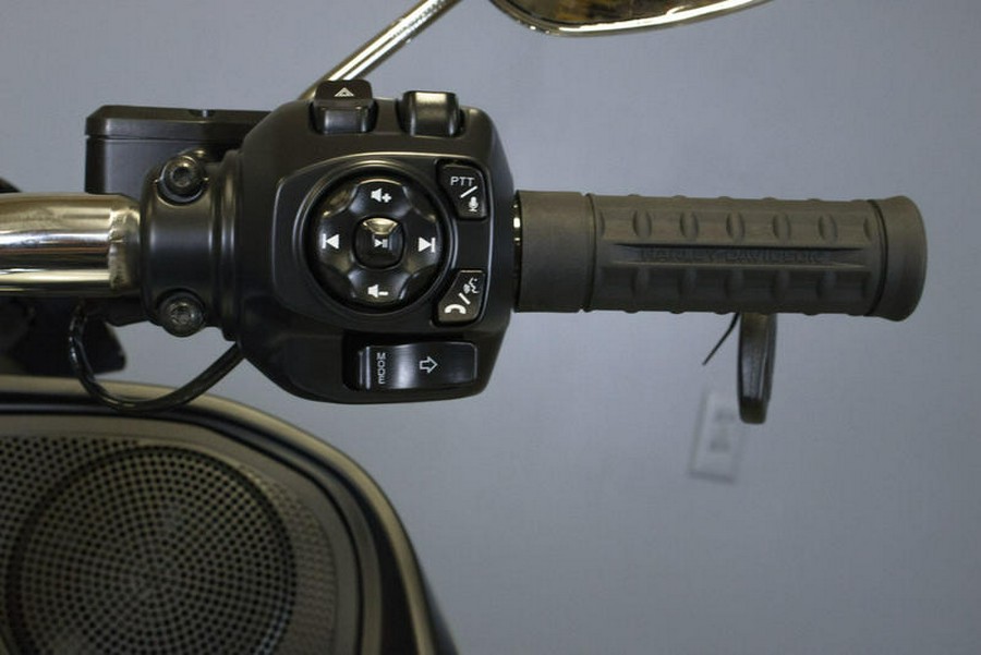 2025 Harley-Davidson® FLTRX - Road Glide®