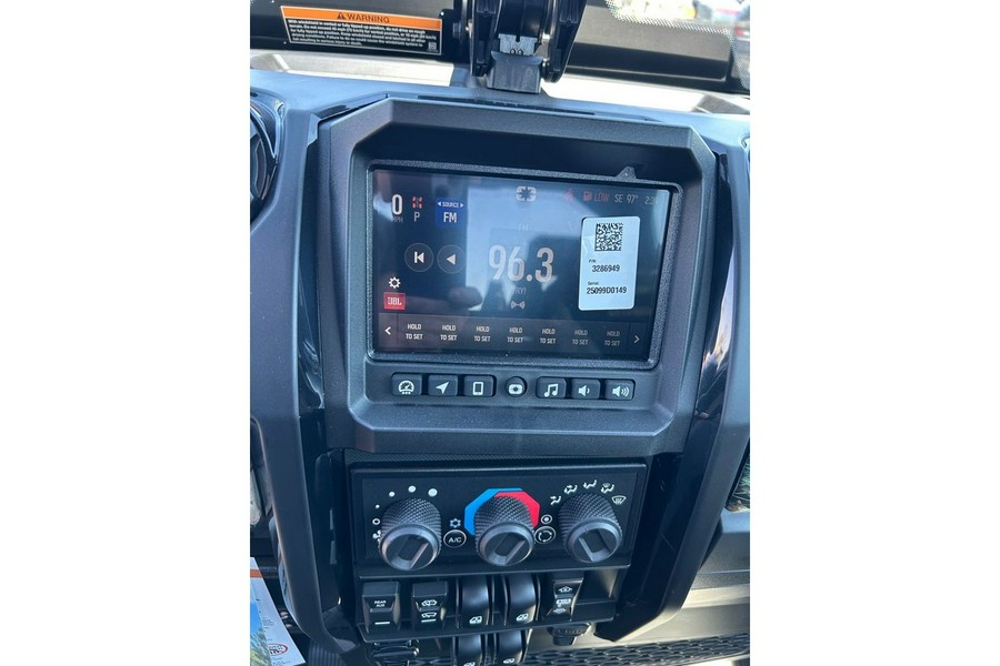 2025 Polaris RANGER CREW XD 1500 NORTHSTAR EDITION ULTIMATE