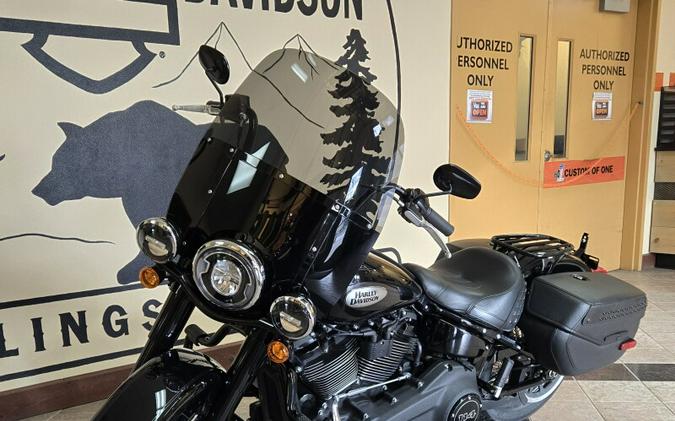 2024 Harley-Davidson® Heritage Classic Vivid Black - Black Finish