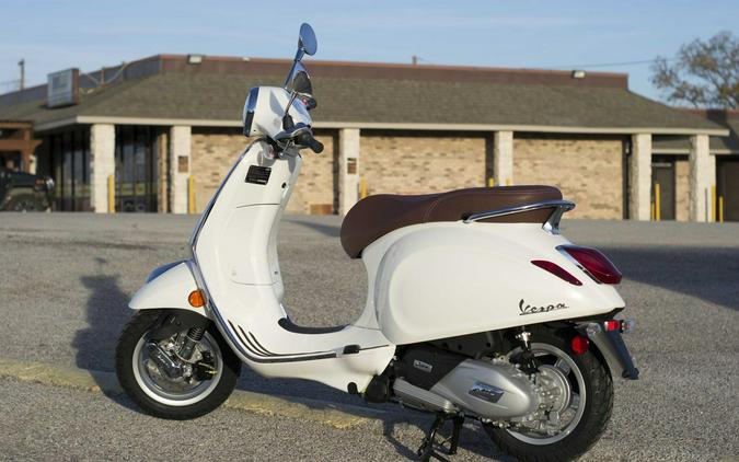 2023 Vespa Primavera 50 Bianco Innocenza