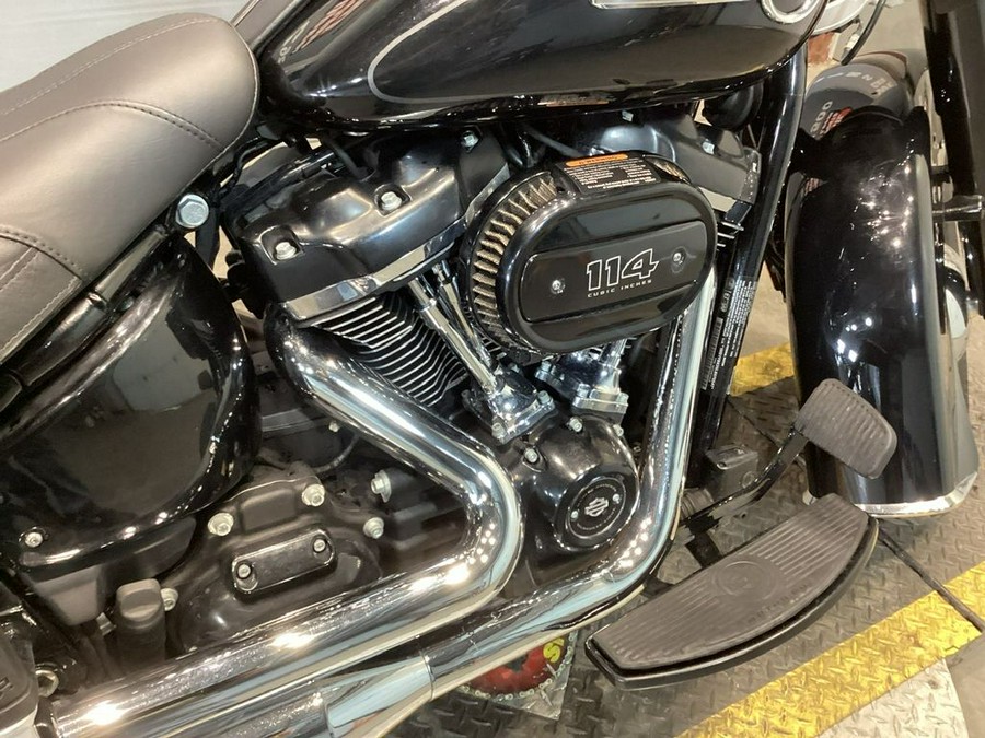 2020 Harley-Davidson® FLHCS - Heritage Classic 114