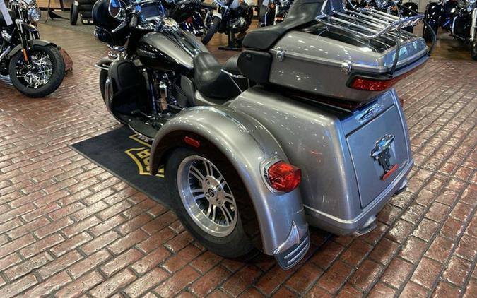 2016 Harley-Davidson Trike FLHTCUTG - Tri Glide Ultra