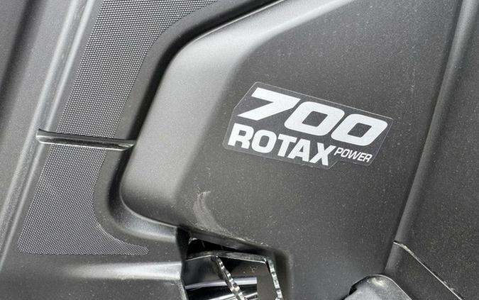 2026 Can-Am Outlander MAX XT 700