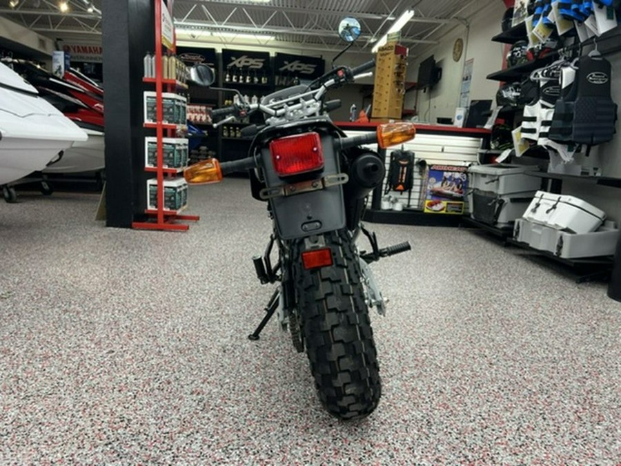 2027 Yamaha TW 200