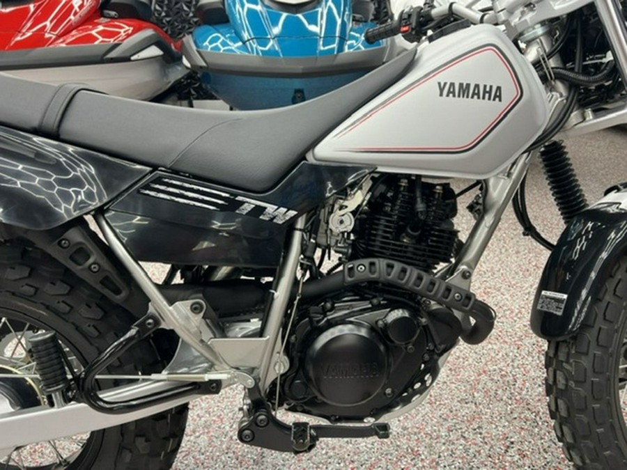 2027 Yamaha TW 200