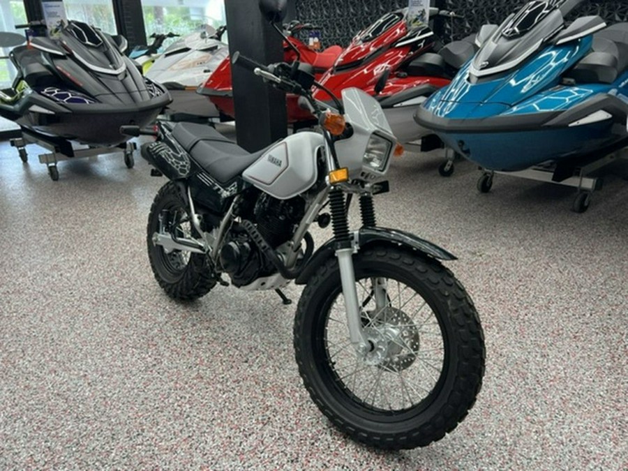 2027 Yamaha TW 200