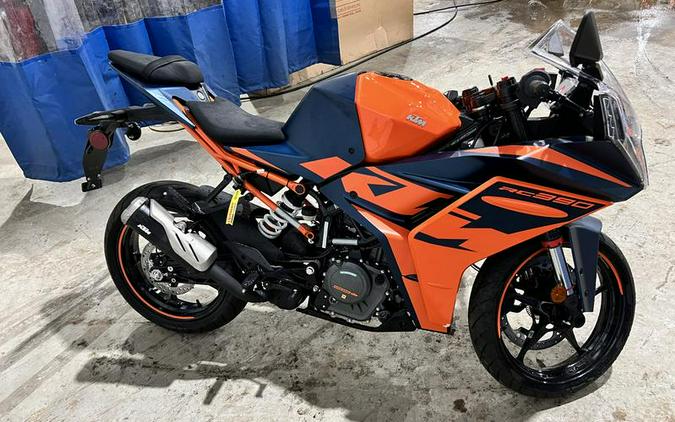 2023 KTM RC 390