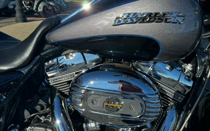 2008 Harley-Davidson Screamin’ Eagle Road King Black Diamond and Silver Dust with Ghost