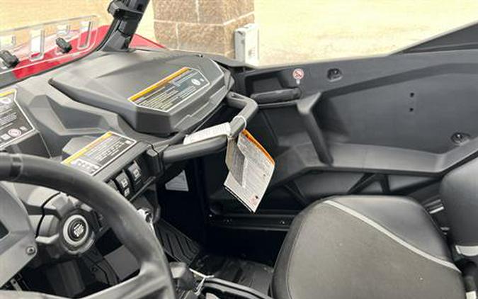 2024 Can-Am Commander XT 700