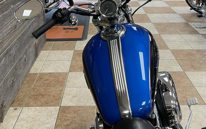2004 Harley-Davidson 1200 Custom Luxury Blue
