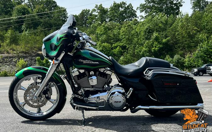 2011 Harley-Davidson FLHX - Street Glide