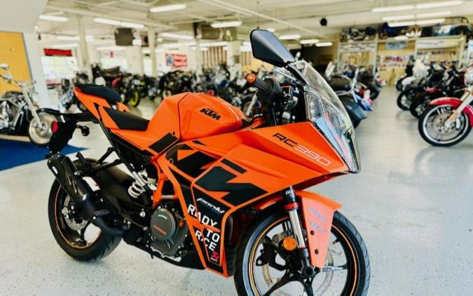 2023 KTM RC390