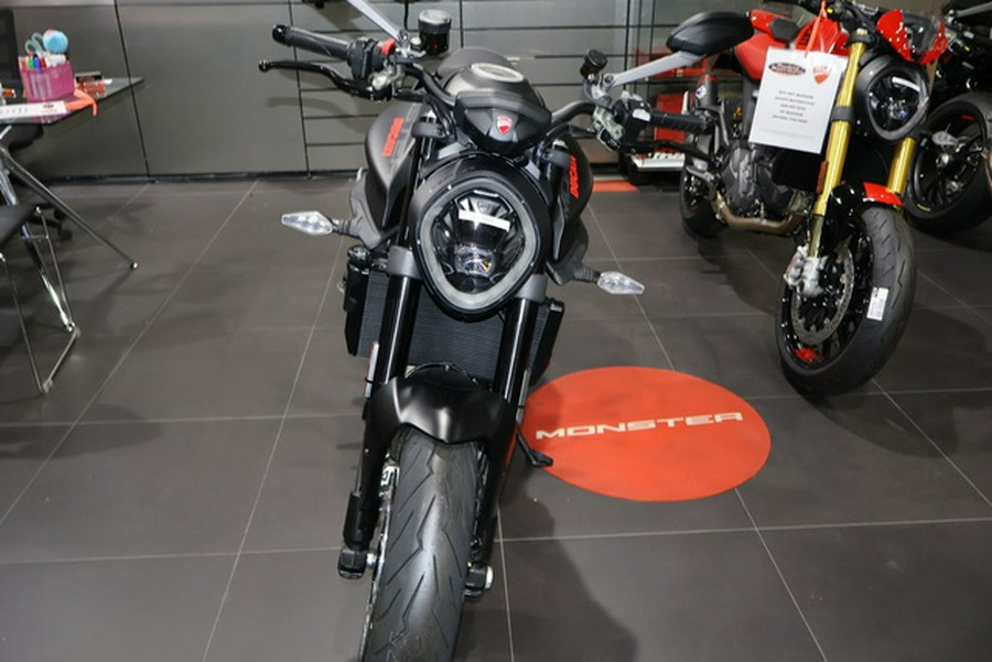 2025 Ducati Monster Dark Stealth