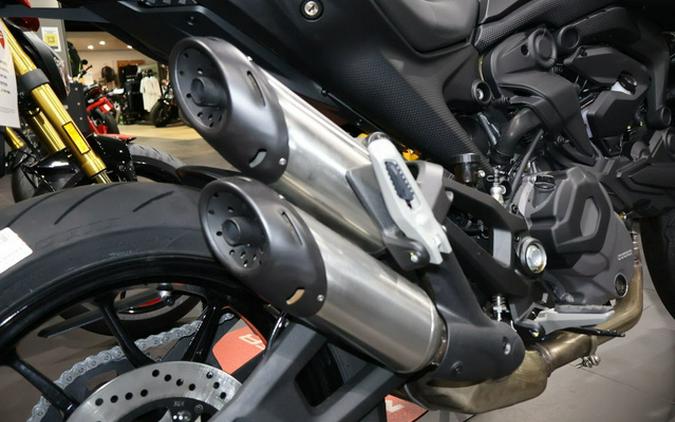 2025 Ducati Monster Dark Stealth