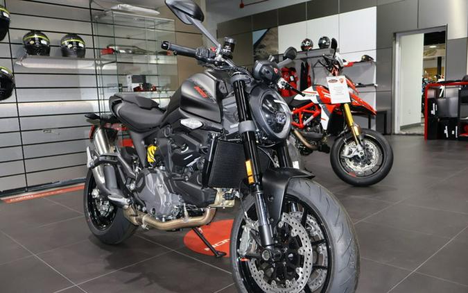 2025 Ducati Monster Dark Stealth
