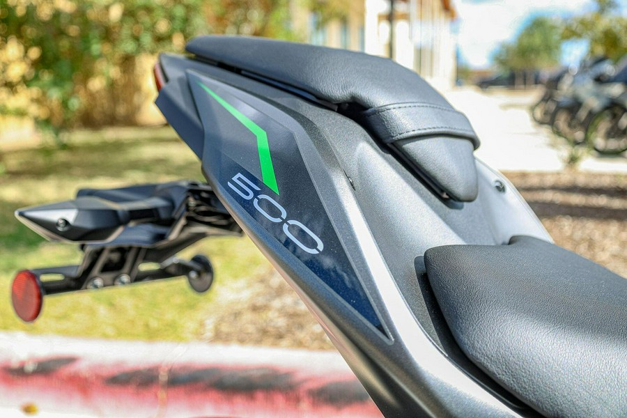 2025 KAWASAKI Z500 ABS