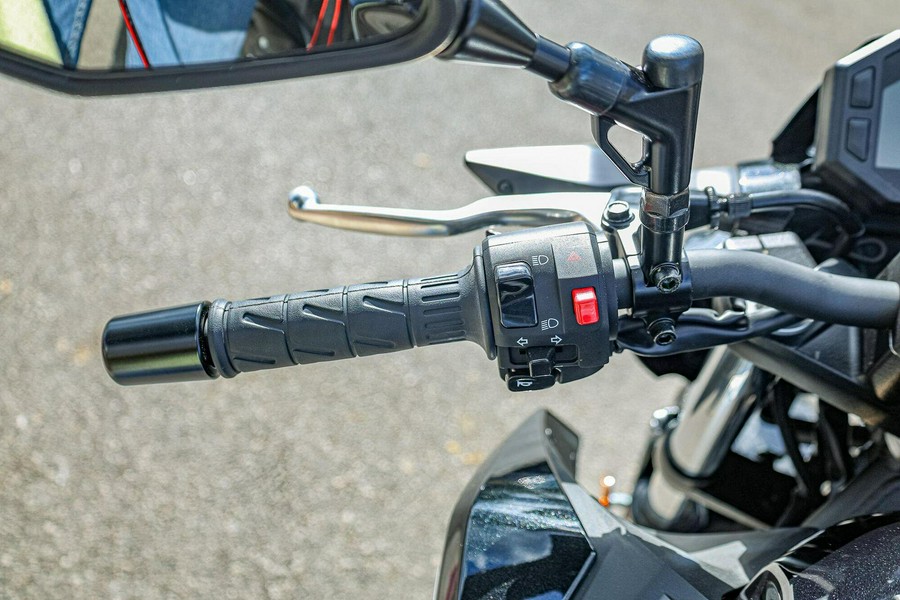 2025 KAWASAKI Z500 ABS