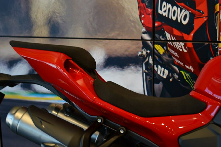 2026 Ducati PANIGALE V2