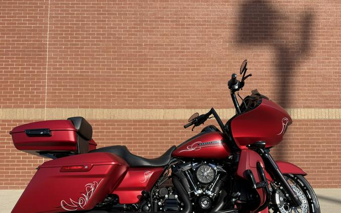 2019 Harley-Davidson® Road Glide® Special Wicked Red Denim