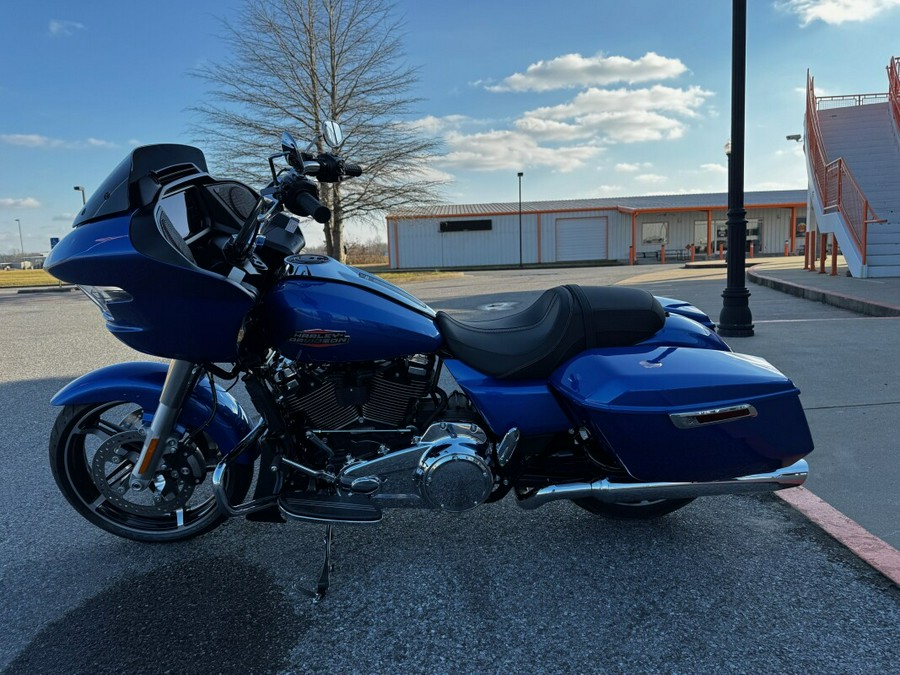 2025 Harley-Davidson Road Glide® Blue Burst