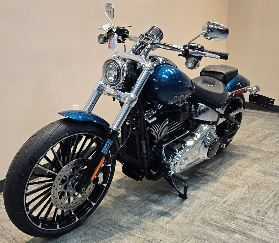 2026 Harley-Davidson® Breakout® Teal Thunder - Chrome FXBR