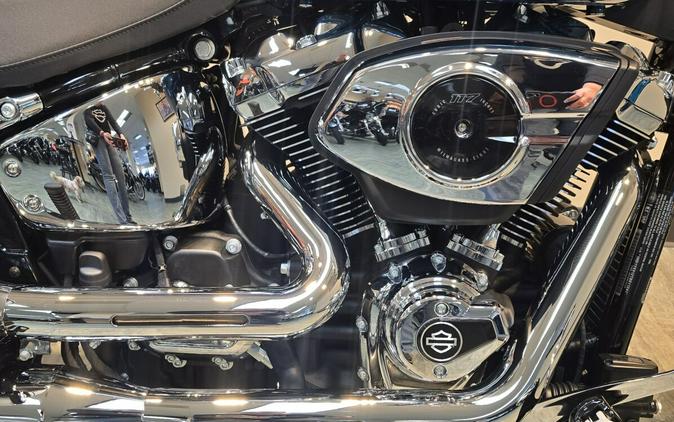 2026 Harley-Davidson® Breakout® Teal Thunder - Chrome FXBR