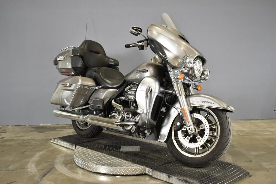 2017 Harley-Davidson Electra Glide Ultra Classic FLHTCU