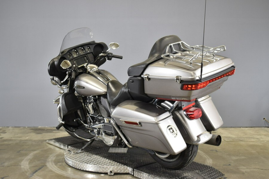 2017 Harley-Davidson Electra Glide Ultra Classic FLHTCU