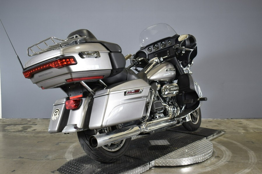 2017 Harley-Davidson Electra Glide Ultra Classic FLHTCU