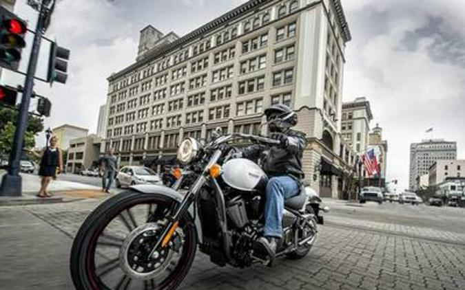2016 Kawasaki Vulcan® 900 Custom