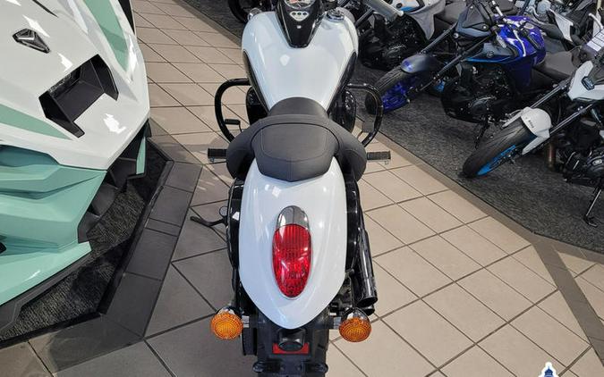 2016 Kawasaki Vulcan® 900 Custom