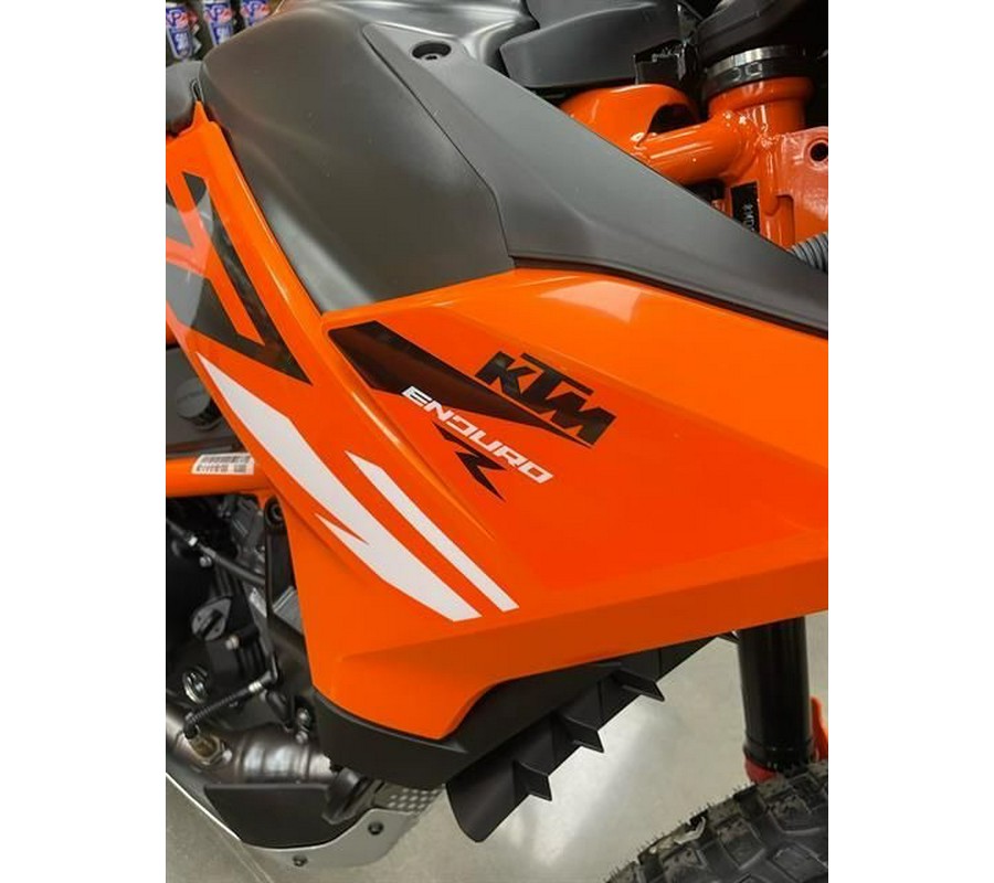 2026 KTM 390 Enduro R