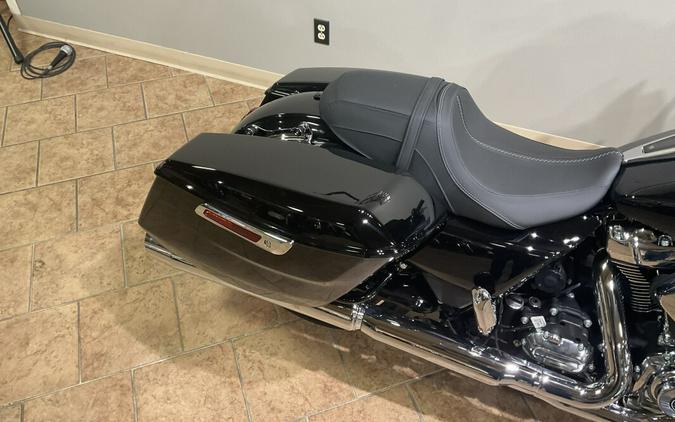 2025 Harley-Davidson Street Glide® Vivid Black FLHX