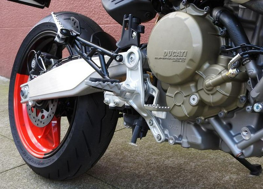 2026 Ducati Hypermotard 698 Mono RVE Graffiti