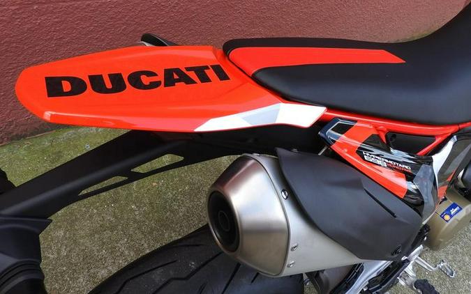 2026 Ducati Hypermotard 698 Mono RVE Graffiti