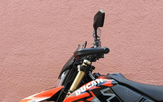 2026 Ducati Hypermotard 698 Mono RVE Graffiti