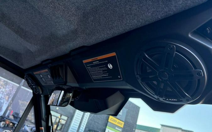 2026 Can-Am Defender MAX Limited HD11