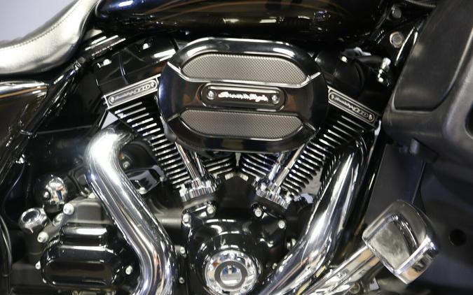 2015 Harley-Davidson CVO Street Glide FLHXSE