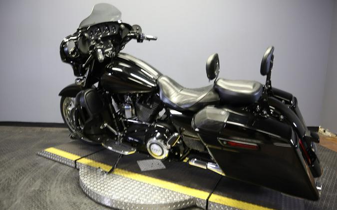 2015 Harley-Davidson CVO Street Glide FLHXSE